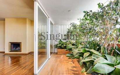 Balcony of Flat for sale in  Barcelona Capital  with Air Conditioner, Heating and Private garden