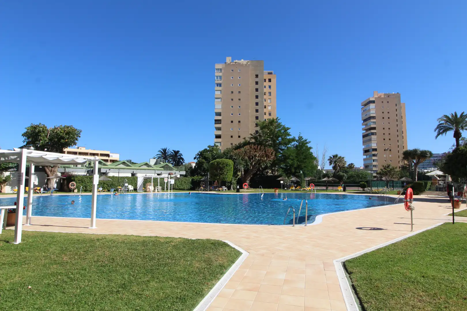 Piso con piscina en venta en Avenida de Playamar 7, imagen 41