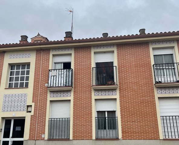 Piso en Venta en Calle Hospital, 8 en Matapozuelos