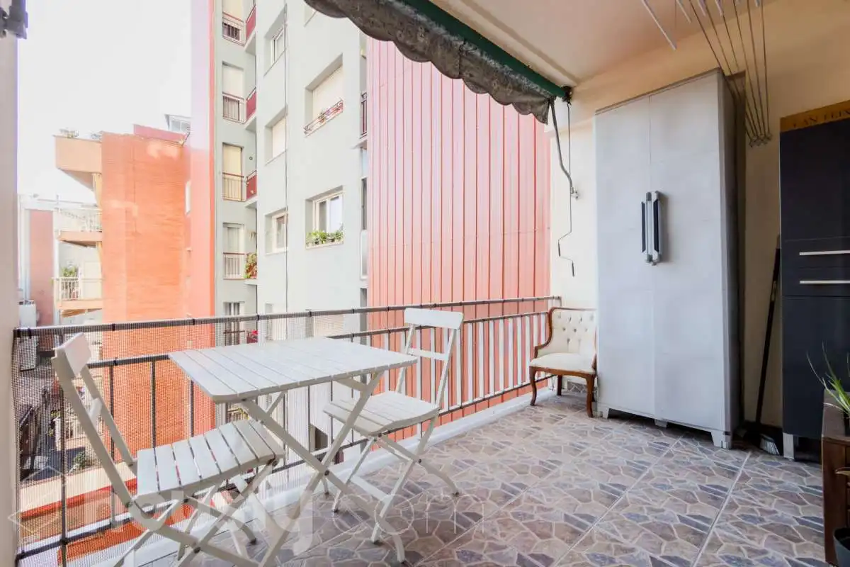 Appartement avec terrasse à vendre à CL ROSSELLO .