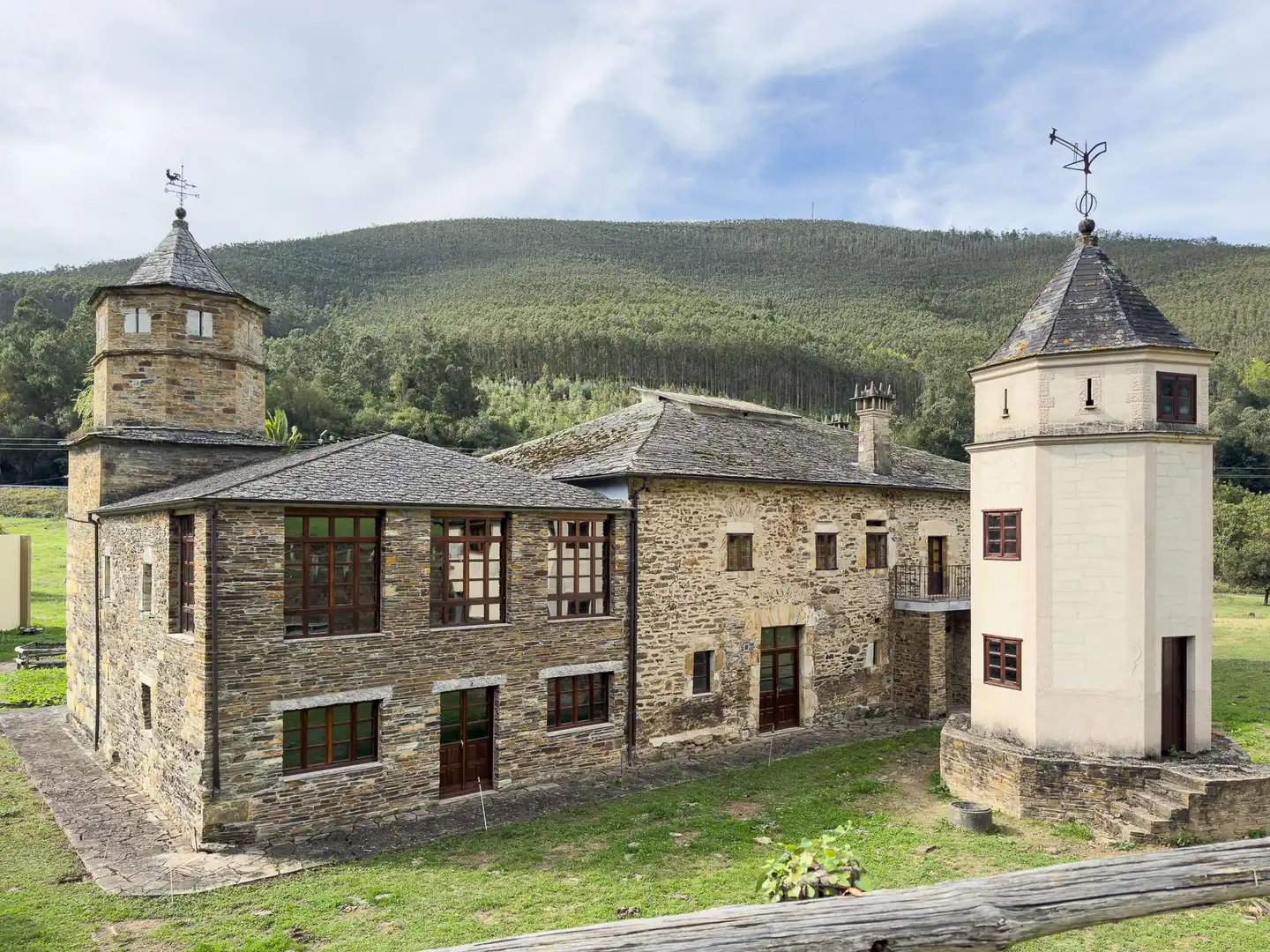 Vista exterior de Finca rústica en venta en A Pontenova   con Amueblado