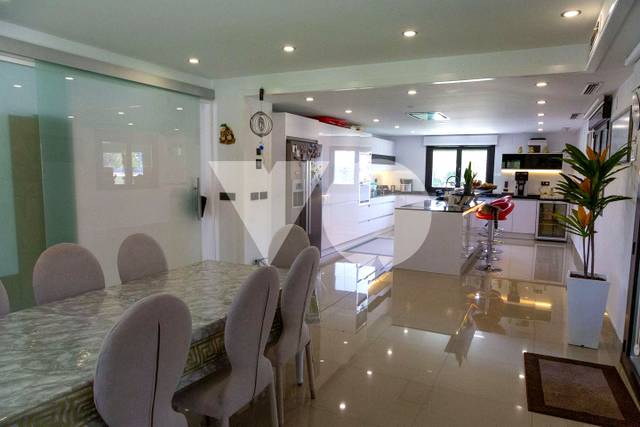 Casa-chalet en Alquiler en Las Lomas