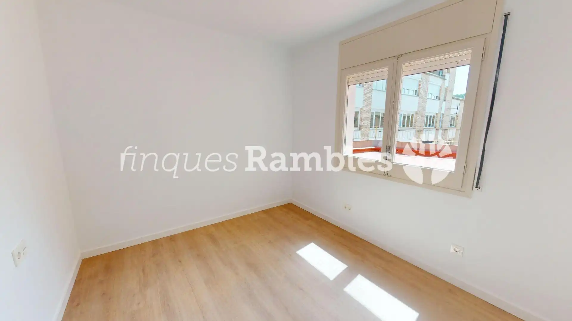 Piso en venta en Igualada con Parquet y Terraza