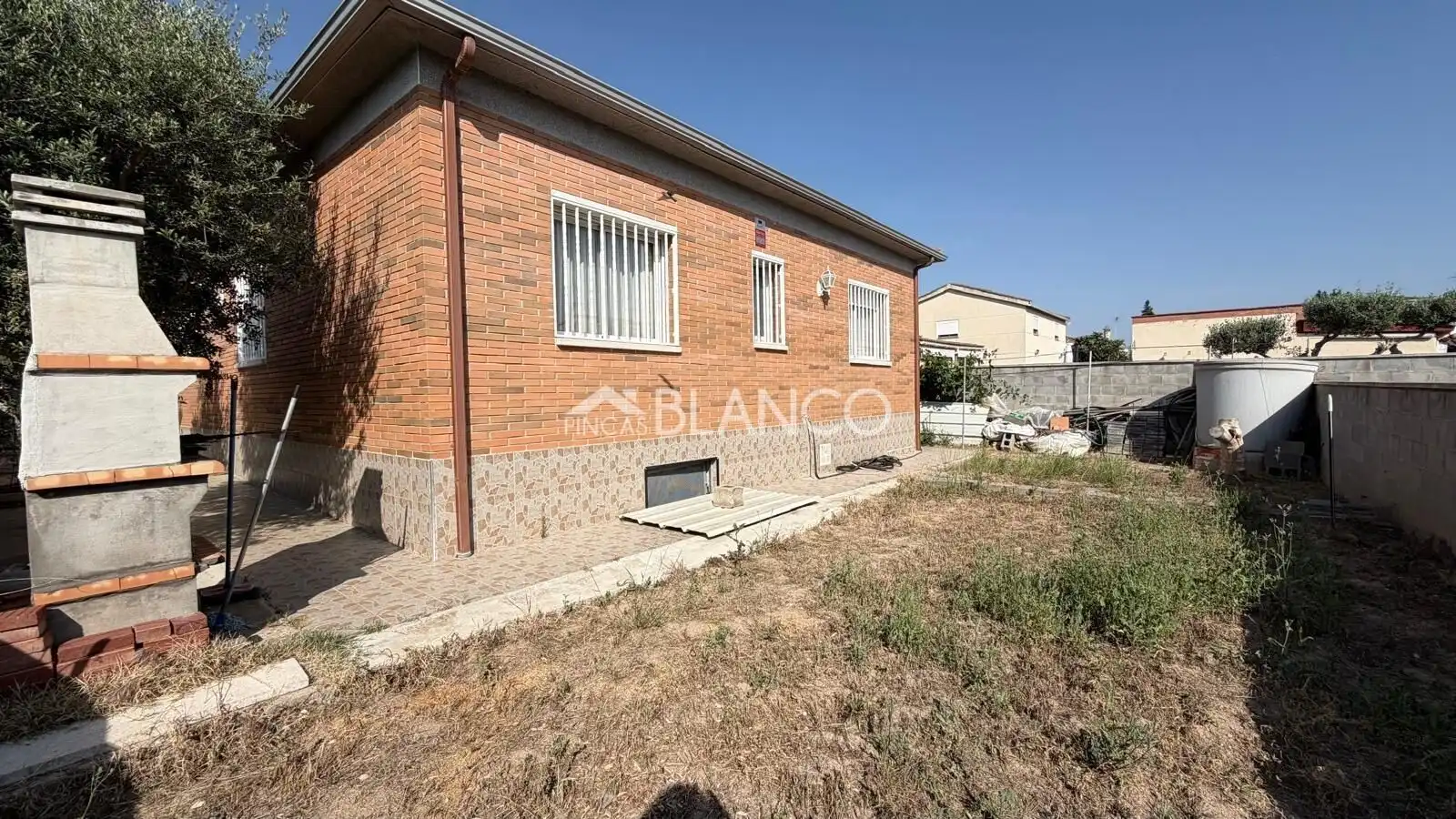 Houses for sale in Piera  with Air Conditioner and Heating