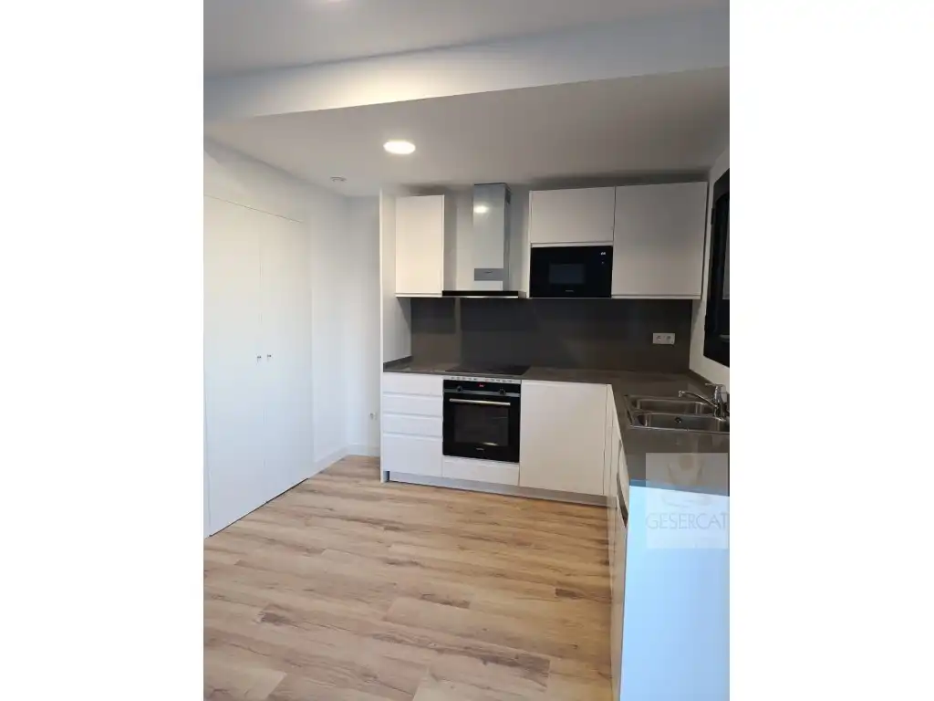 Wohnung zur Miete in Calle Benet Cortada, Volpelleres