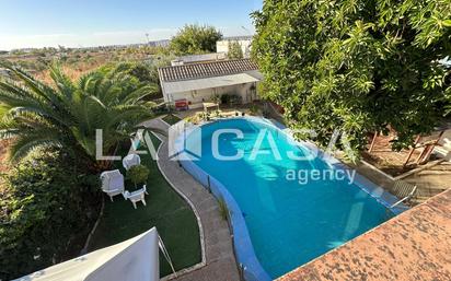 Swimming pool of House or chalet for sale in Dos Hermanas  with Storage room