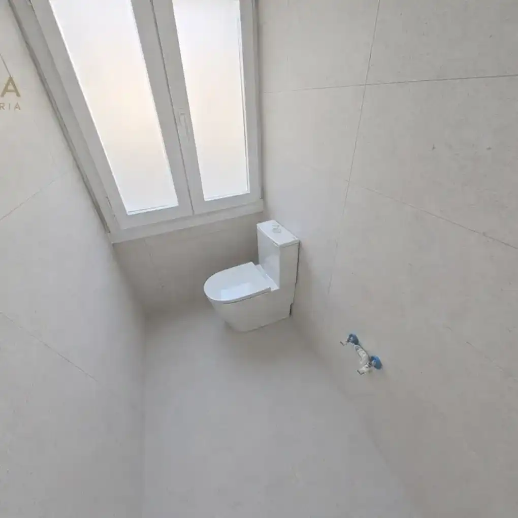 Baño de Piso en venta en Vitoria - Gasteiz con Calefacción, Parquet y Terraza