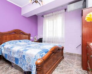 Dormitori de Pis en venda en  Almería Capital amb Aire condicionat