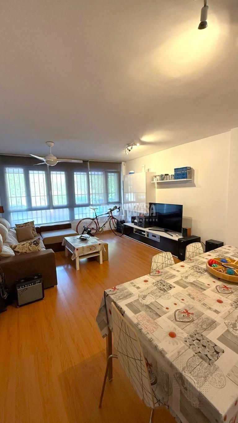Living room of Flat for sale in Parla  with Air Conditioner and Storage room
