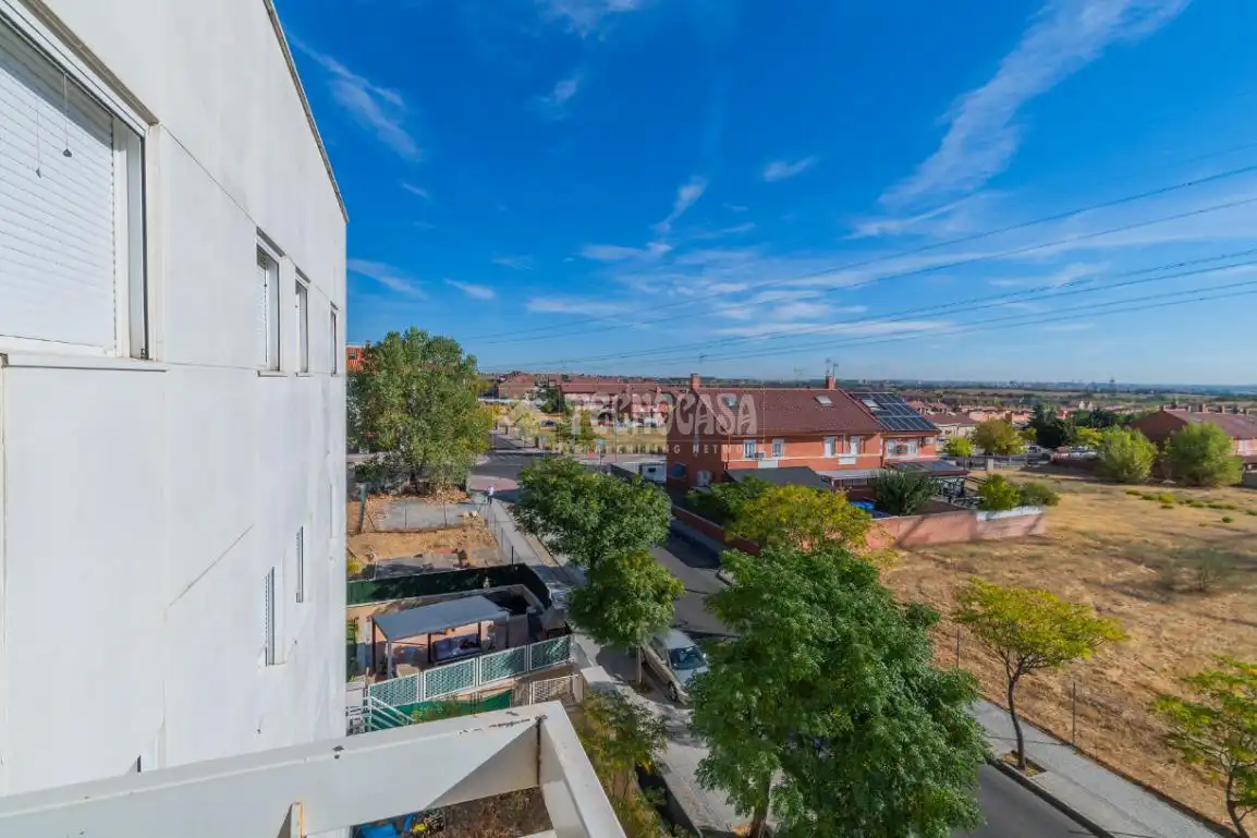 Außenansicht von Wohnung zum Verkauf in Arroyomolinos (Madrid) mit Klimaanlage, Heizung und Terrasse