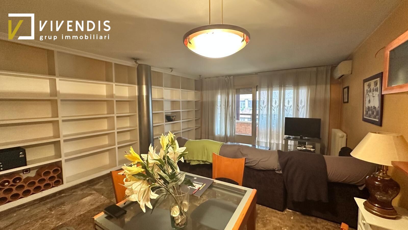 Flat for sale in  PAGESOS, Instituts - Universitat