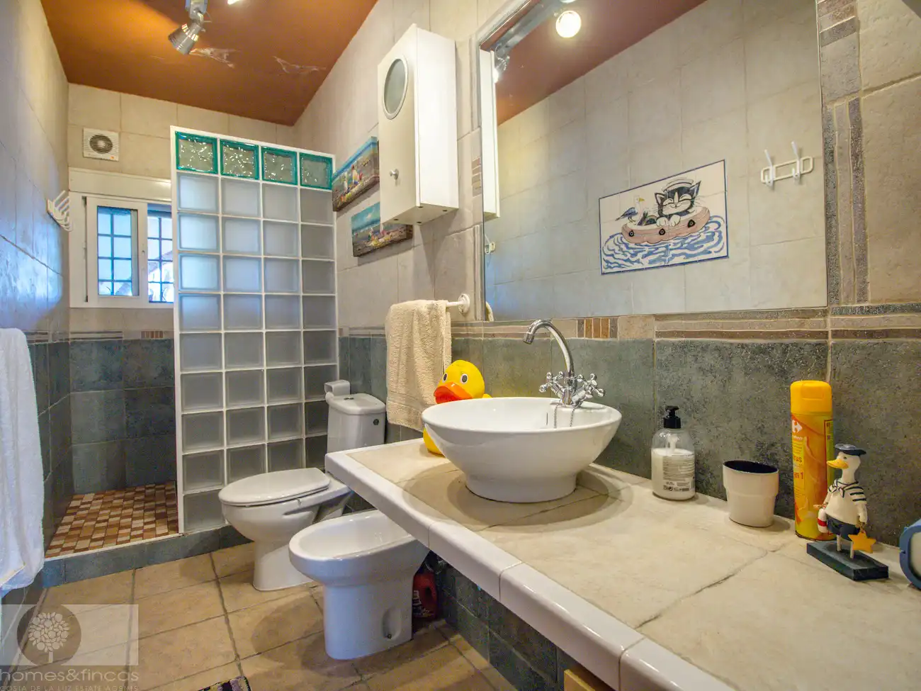 Baño de Finca rústica en venta en Cartaya con Jardín privado, Piscina y Amueblado