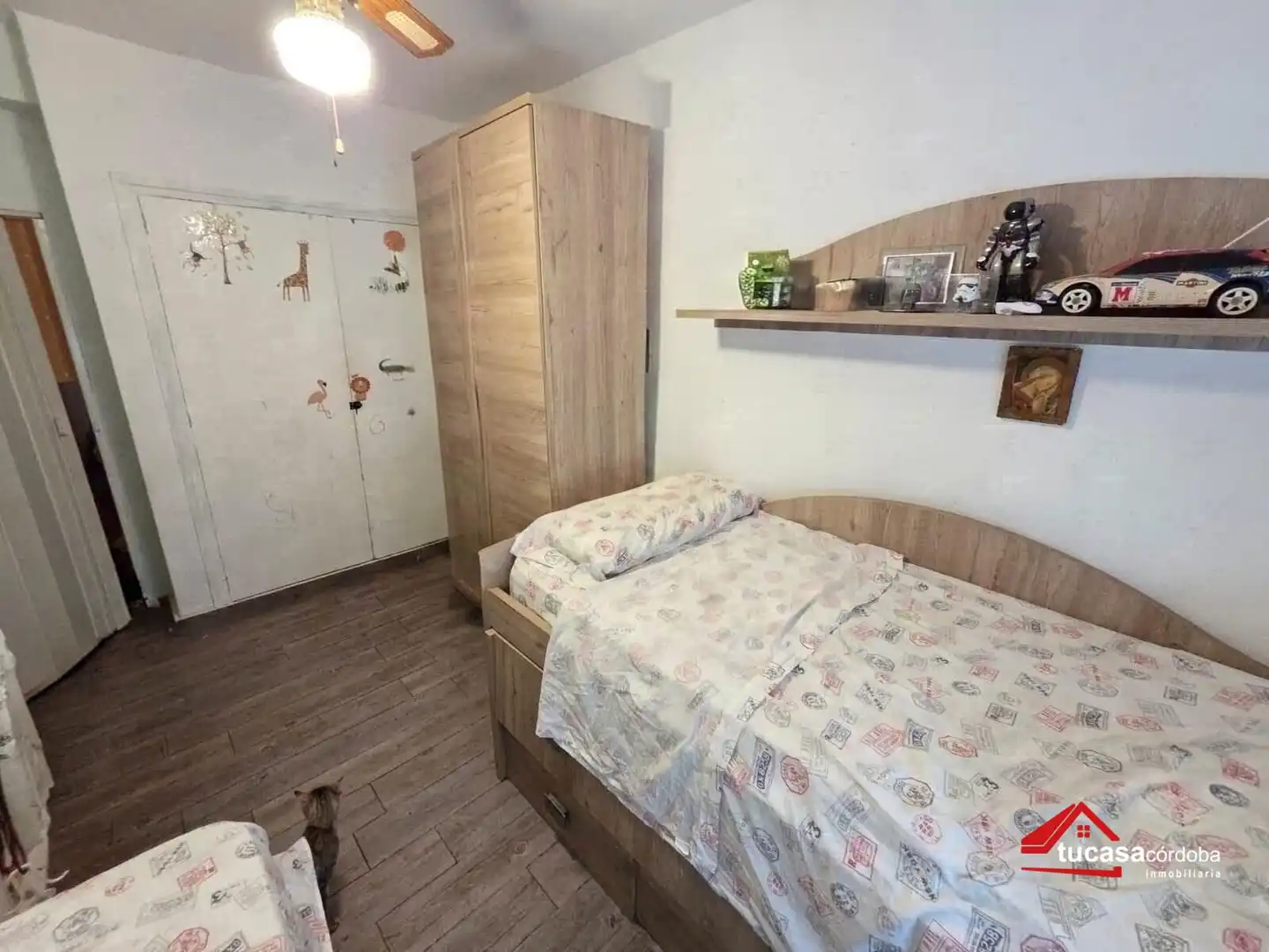 Dormitori de Pis en venda en Córdoba amb Aire condicionat i Terrassa