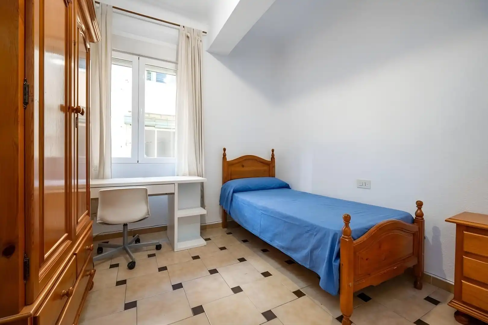 Habitación de Piso en venta en Granada