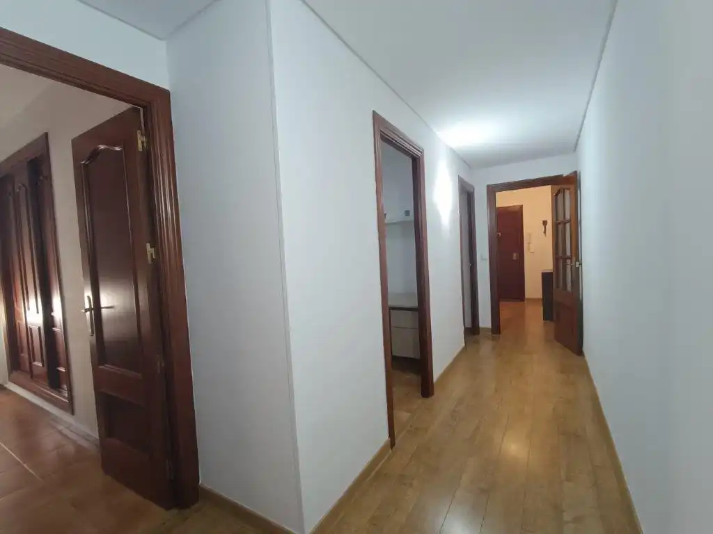 Wohnung zur Miete in Málaga mit Klimaanlage, Heizung und Terrasse