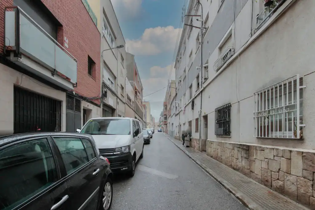Vista exterior de Pis en venda en Terrassa