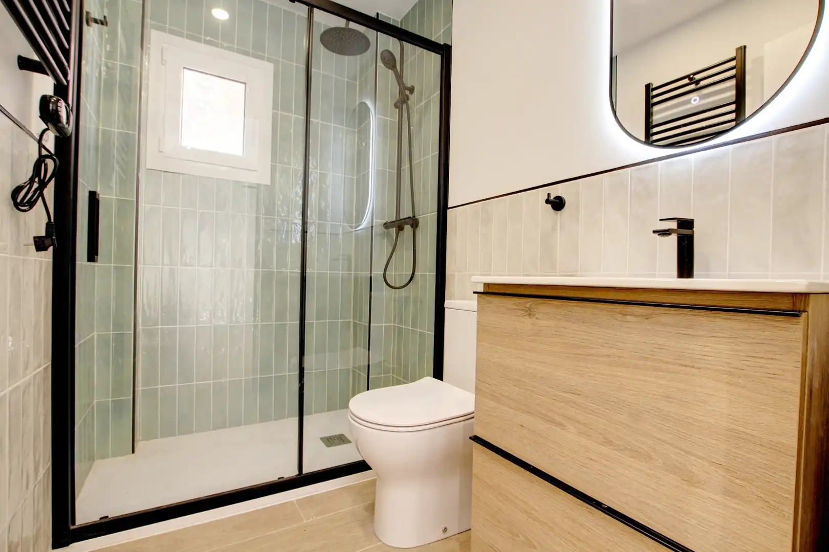 Baño de Piso en venta en Madrid con Aire acondicionado, Calefacción y Horno