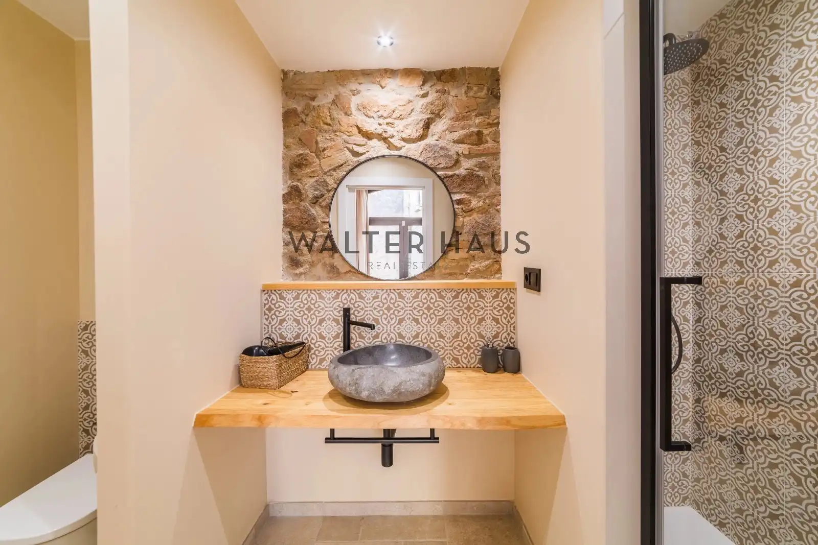 Baño de Finca rústica en venta en Santa Cristina d'Aro con Calefacción, Jardín privado y Parquet