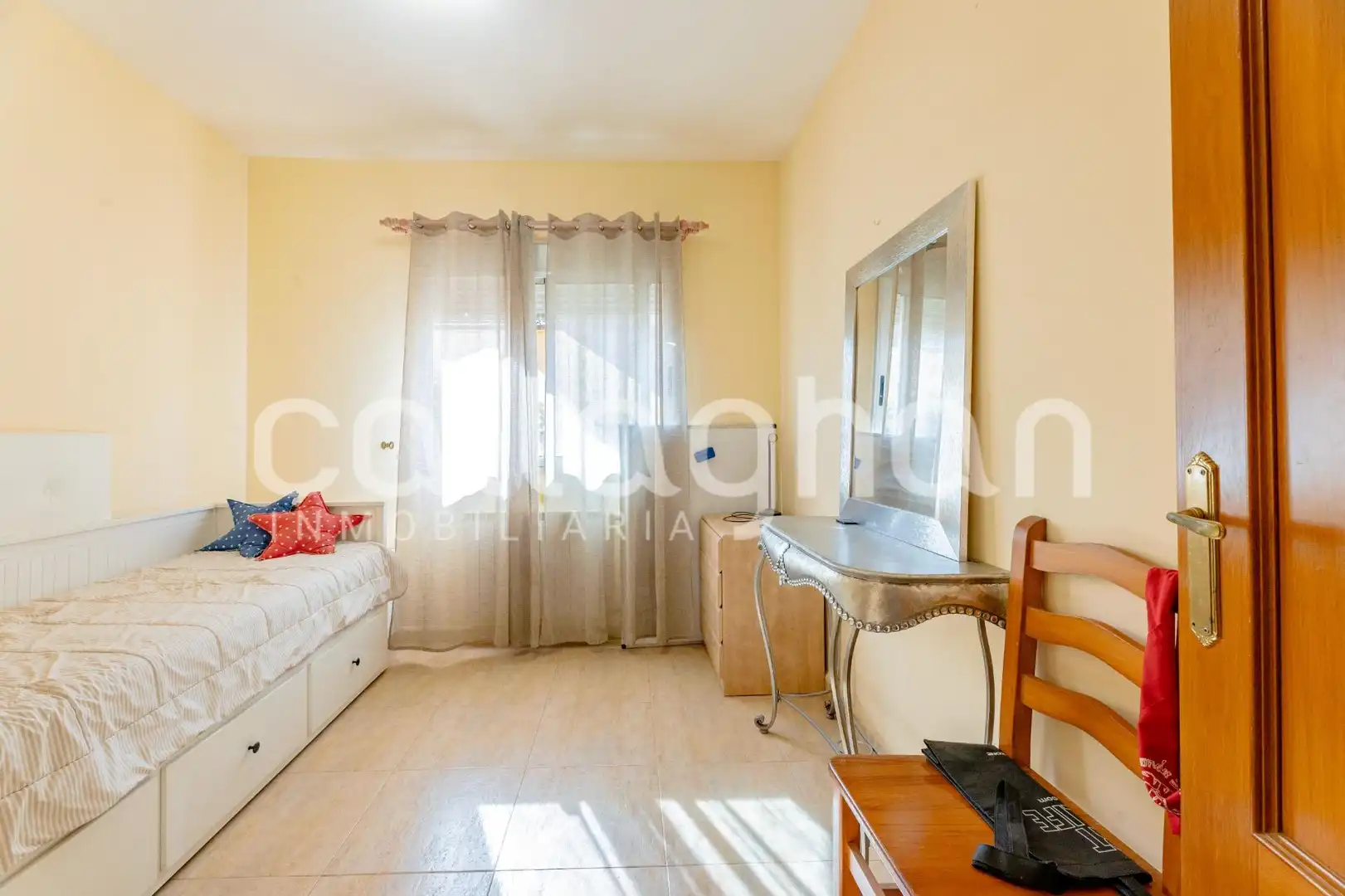 Bedroom of Houses for sale in Serra  with Air Conditioner, Heating and Private garden