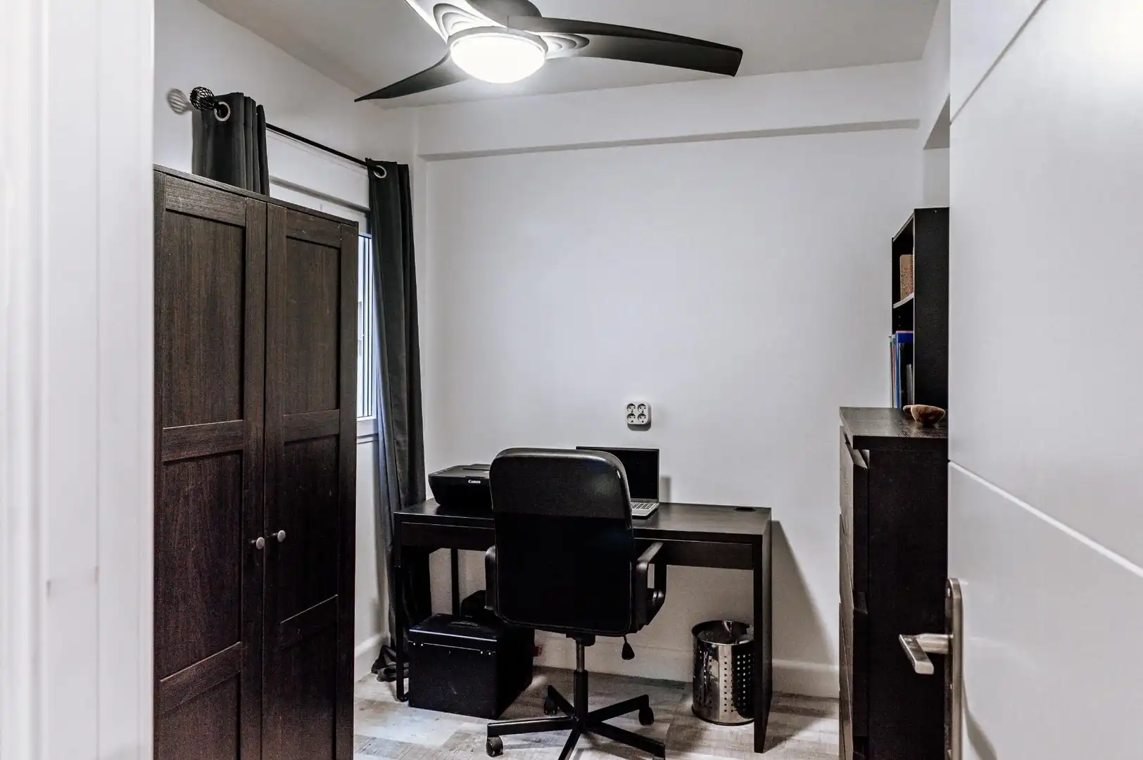 Habitación de Piso en venta en Benidorm con Aire acondicionado, Terraza y Balcón