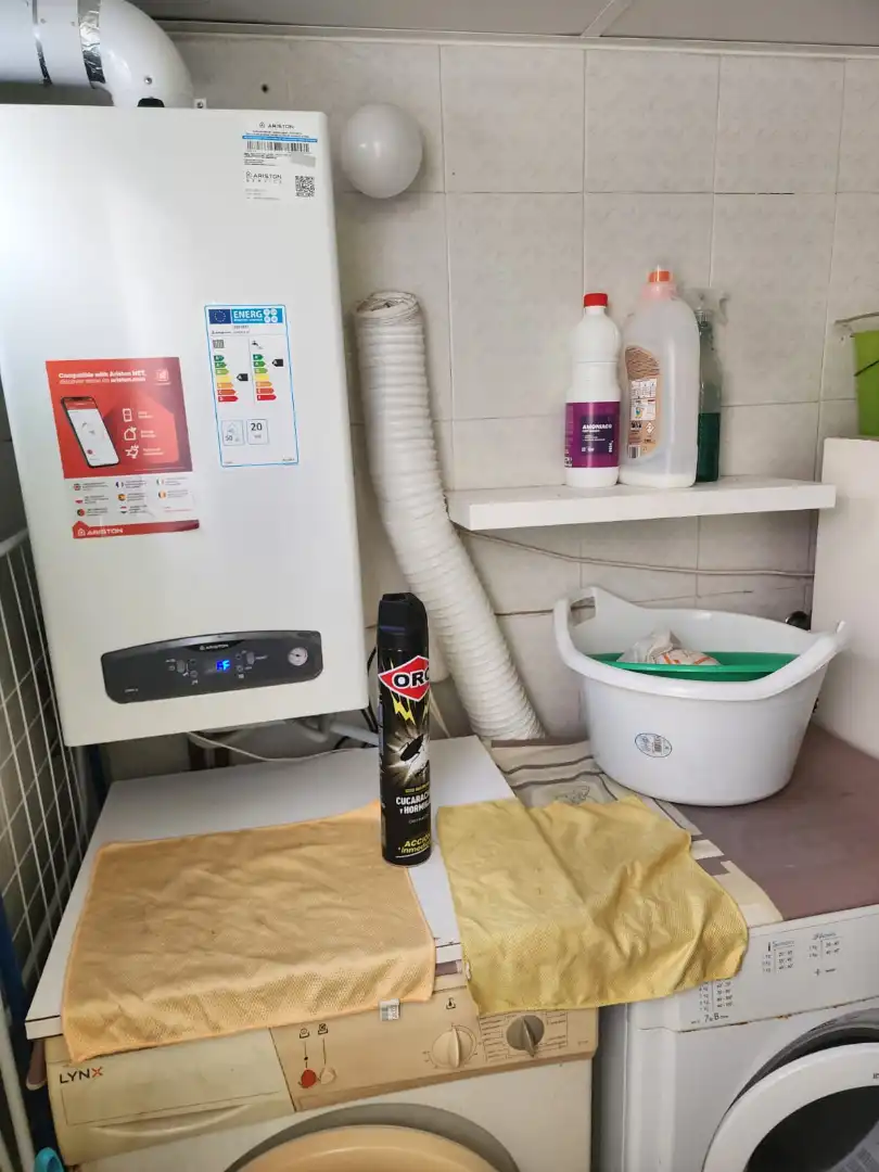Bathroom of Flat for sale in Sant Joan Despí  with Heating, Furnished and Oven