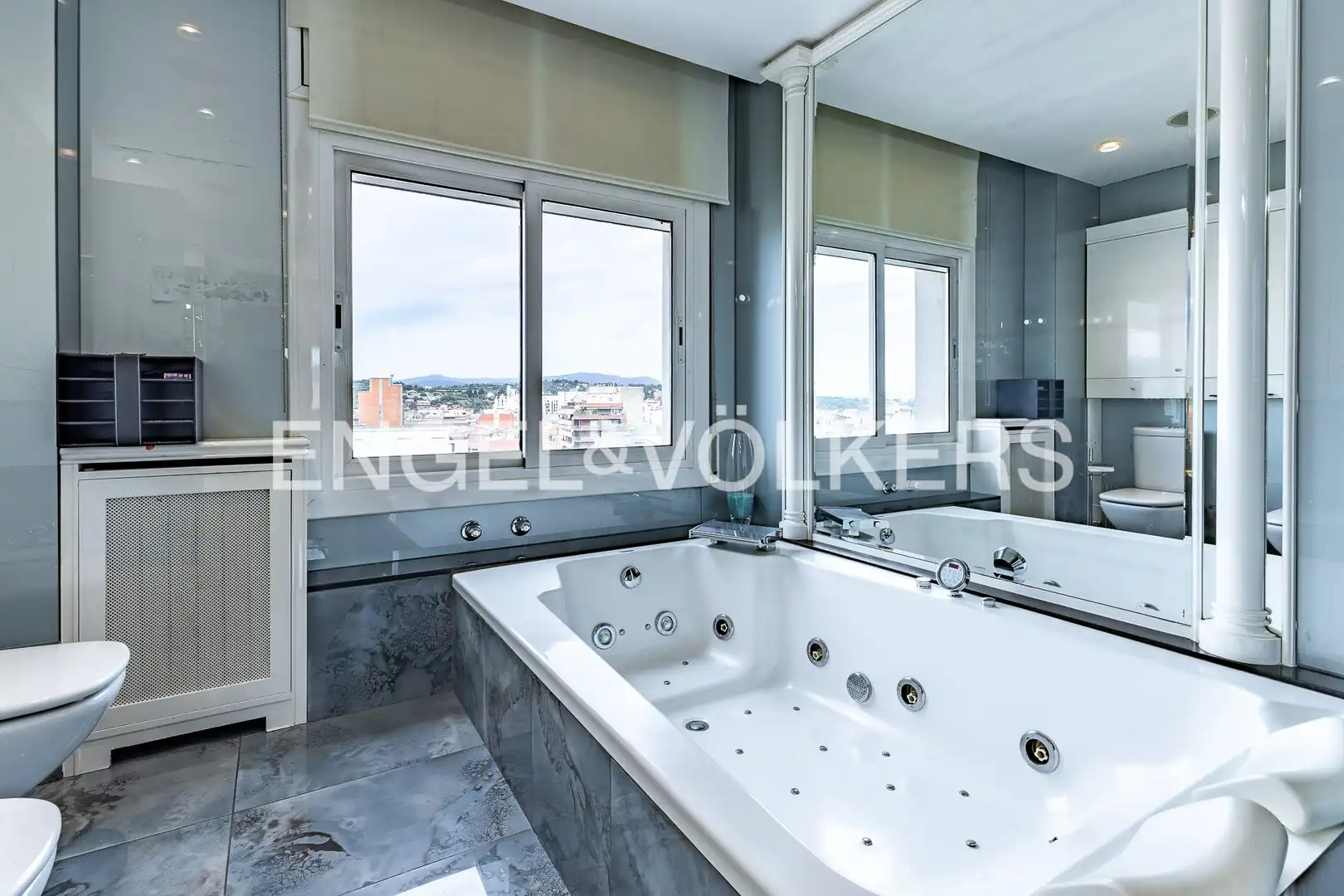 Baño de Piso en venta en Granollers con Calefacción, Parquet y Terraza