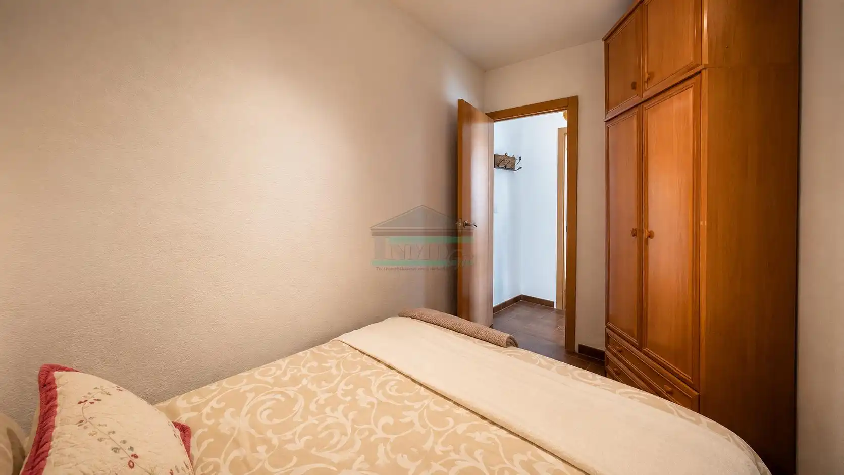 Bedroom of Flat for rent in Granada  with Furnished