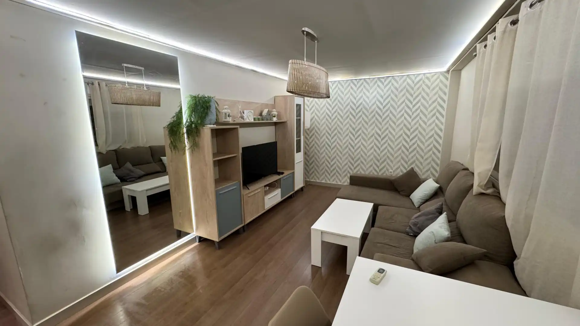 Wohnung mit Aufzug zur Miete in Calle Gutierre Tibón 14, imagen 2