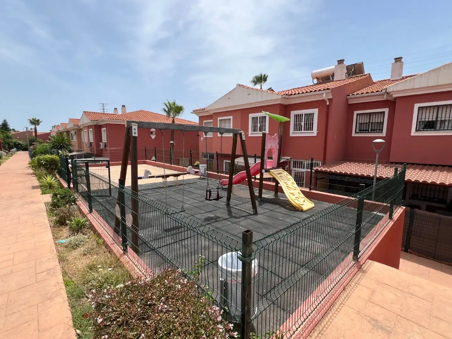 Parking de Casa o chalet de alquiler en Vélez-Málaga con Terraza, Amueblado y Balcón