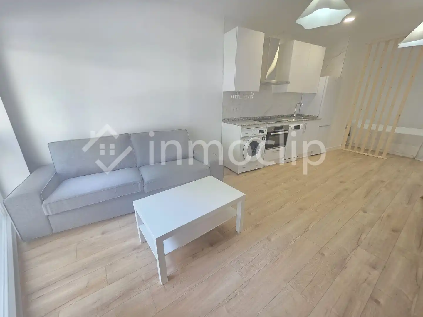 Sala d'estar de Estudi en venda en Salamanca amb Aire condicionat i Calefacció