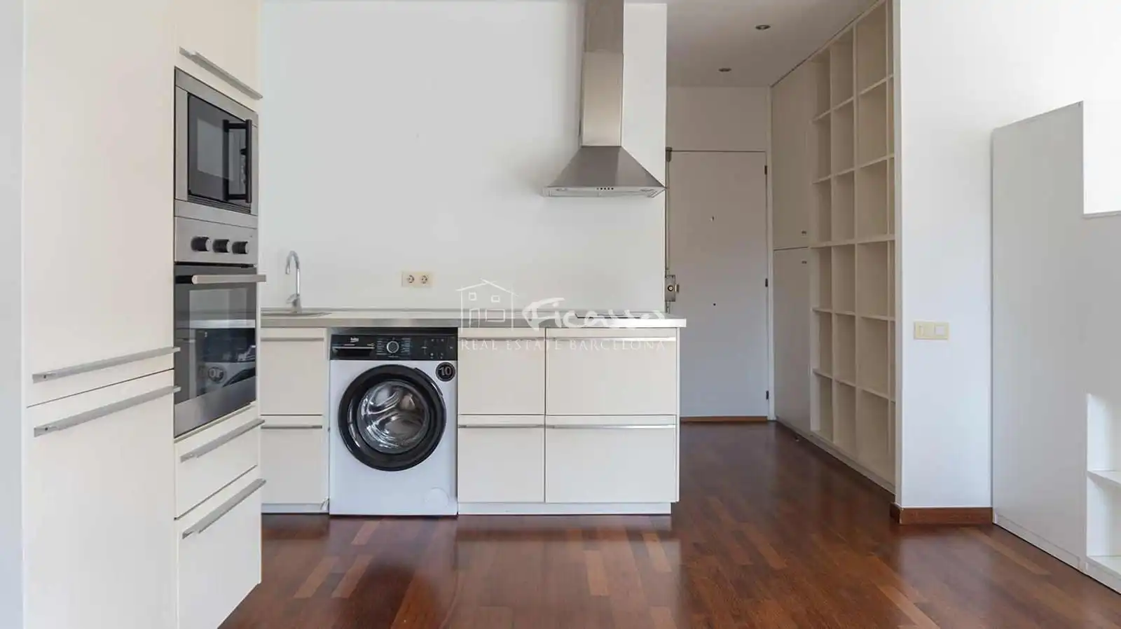 Kitchen of Attic for rent in Barcelona  with Air Conditioner, Heating and Parquet flooring