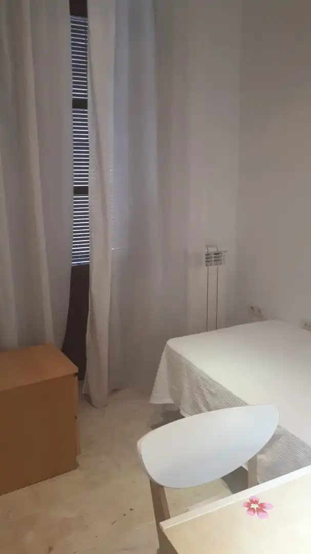 Flat for rent in Calle Santa Escolástica, San Matías - Realejo