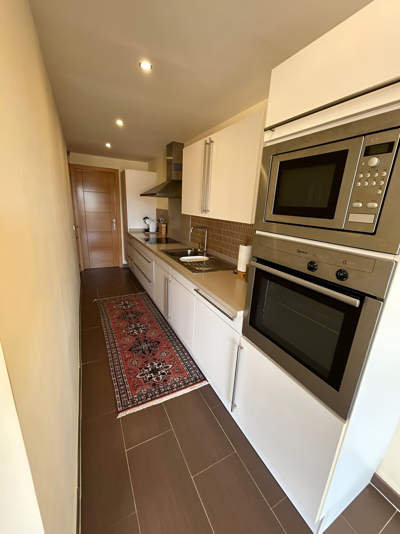 Cuina de Apartament en venda en Estepona amb Aire condicionat, Terrassa i Traster