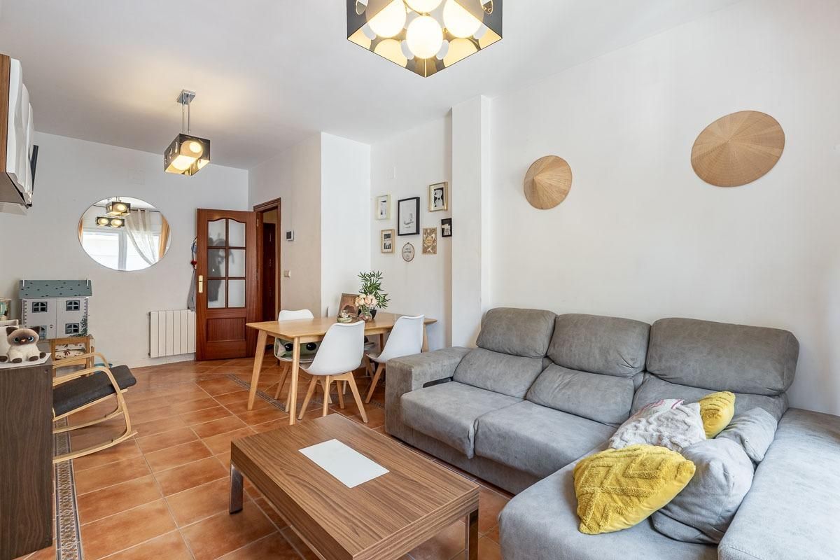 Living room of Flat for sale in Monachil  with Air Conditioner, Heating and Terrace