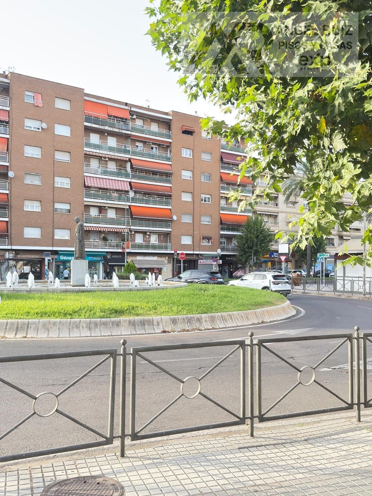 Vista exterior de Pis en venda en Mérida amb Aire condicionat