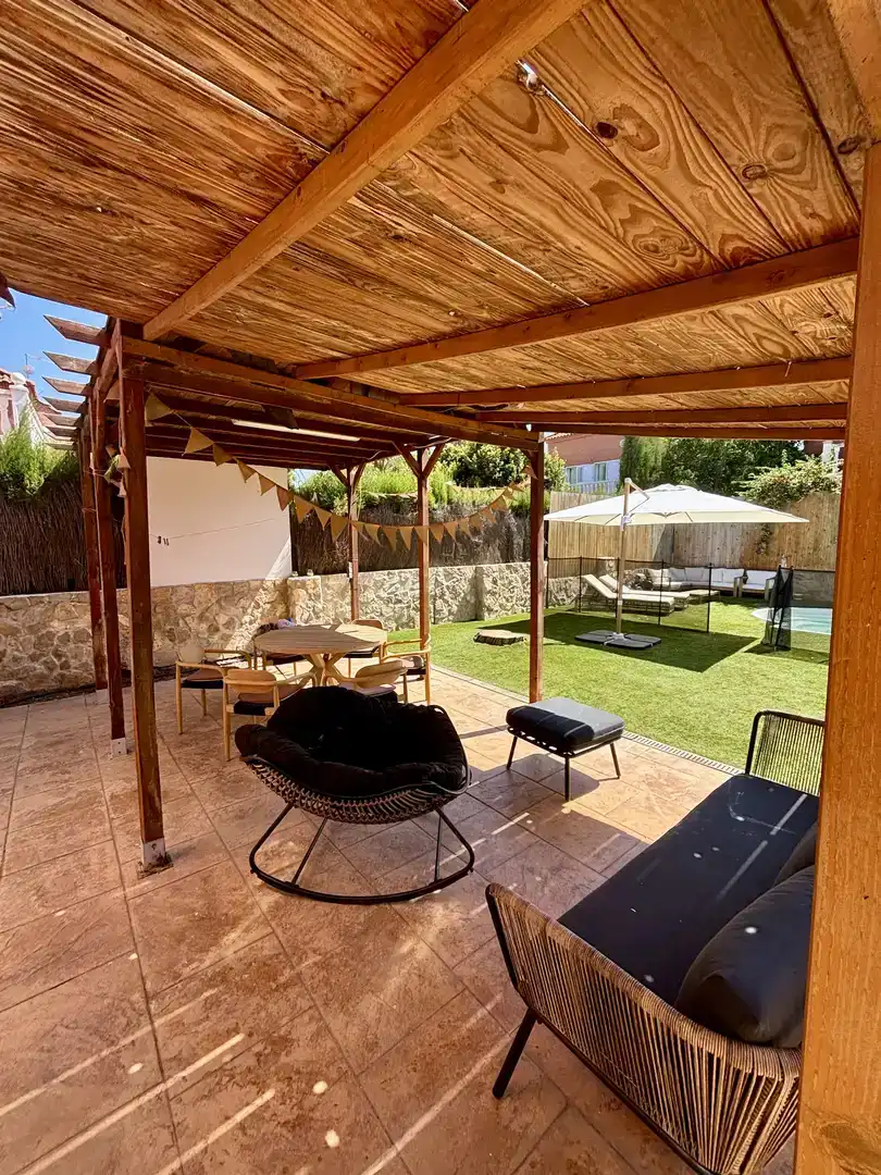 Terrace of Houses for sale in Moncada  with Air Conditioner, Swimming Pool and Balcony