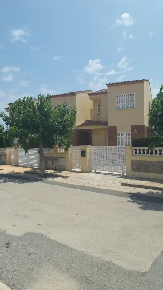 Außenansicht von Wohnung zum Verkauf in Mont-roig del Camp