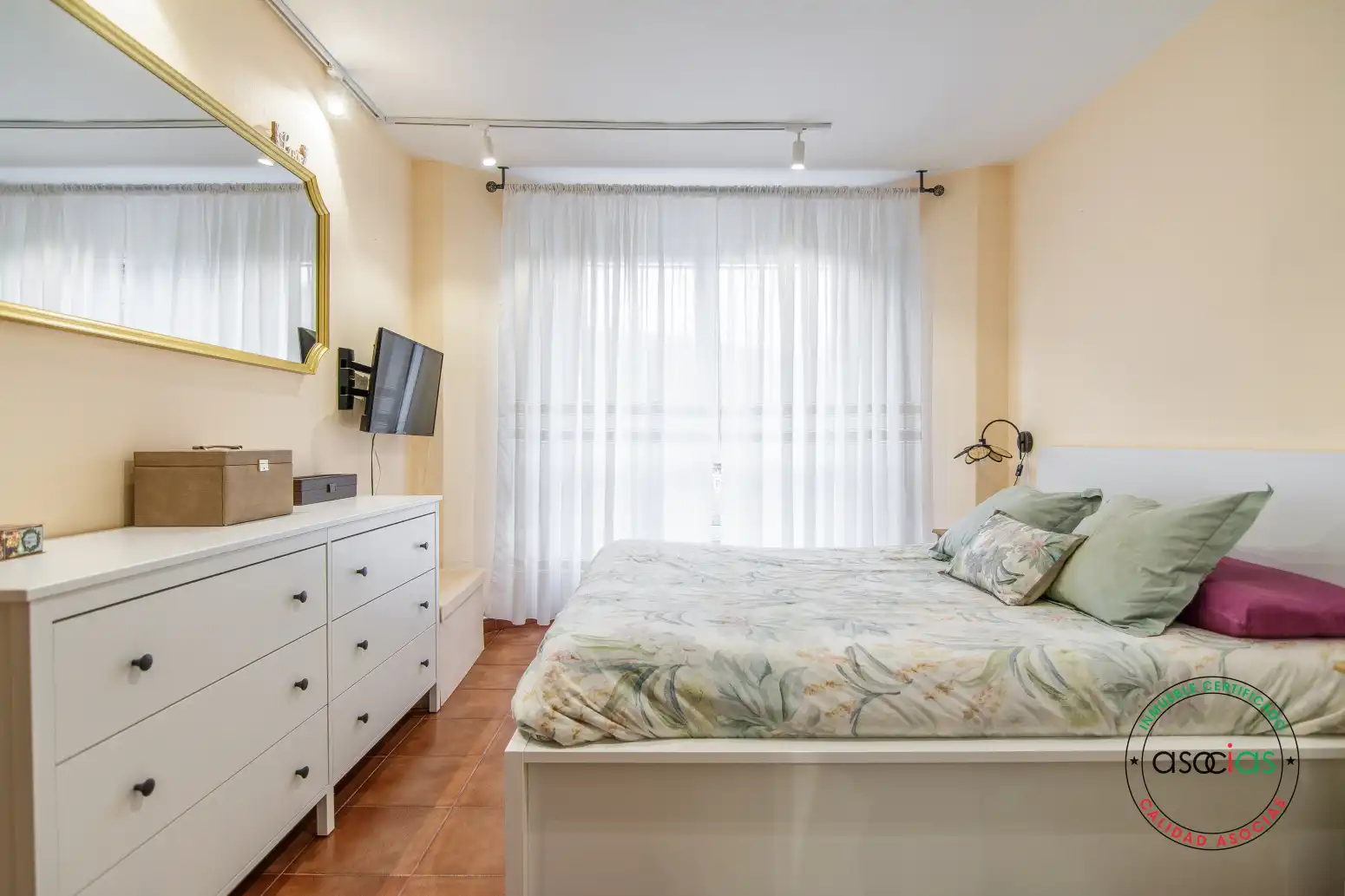 Dormitori de Casa o xalet en venda en Soto del Barco amb Calefacció, Jardí privat i Terrassa