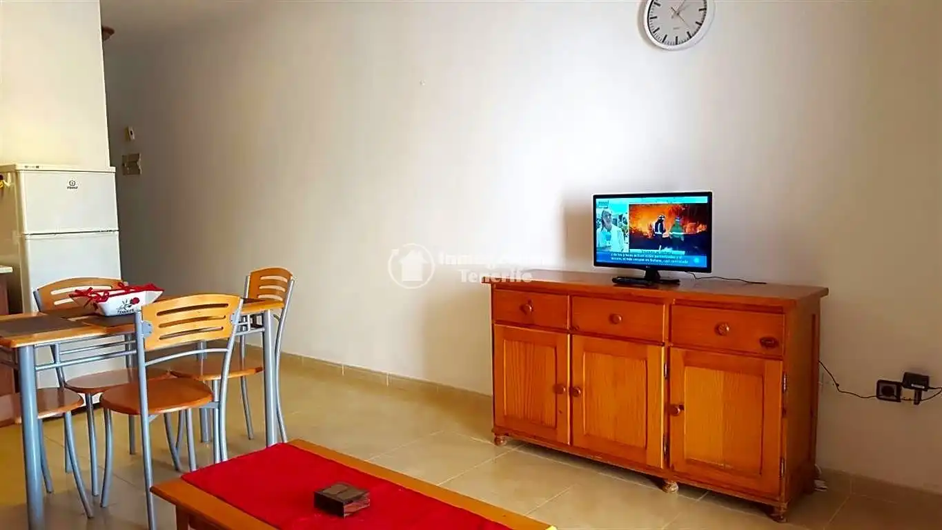 Sala de estar de Apartamento de alquiler en Arona con Terraza, Amueblado y Balcón