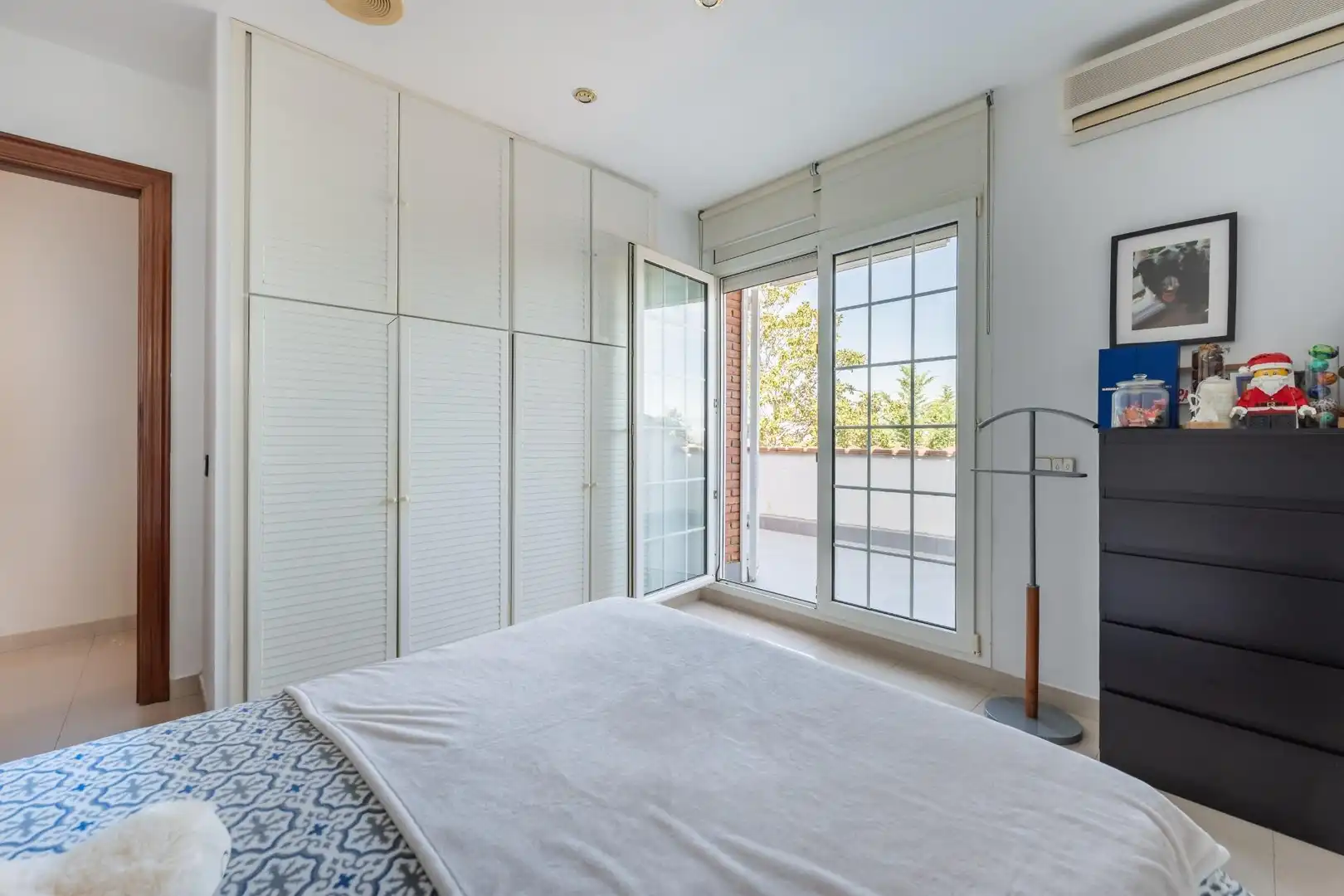 Habitación de Casa o chalet en venta en Vilanova del Vallès con Aire acondicionado, Calefacción y Jardín privado