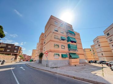 Flat for sale in Calle Calle Cooperativa de San Gabriel 3