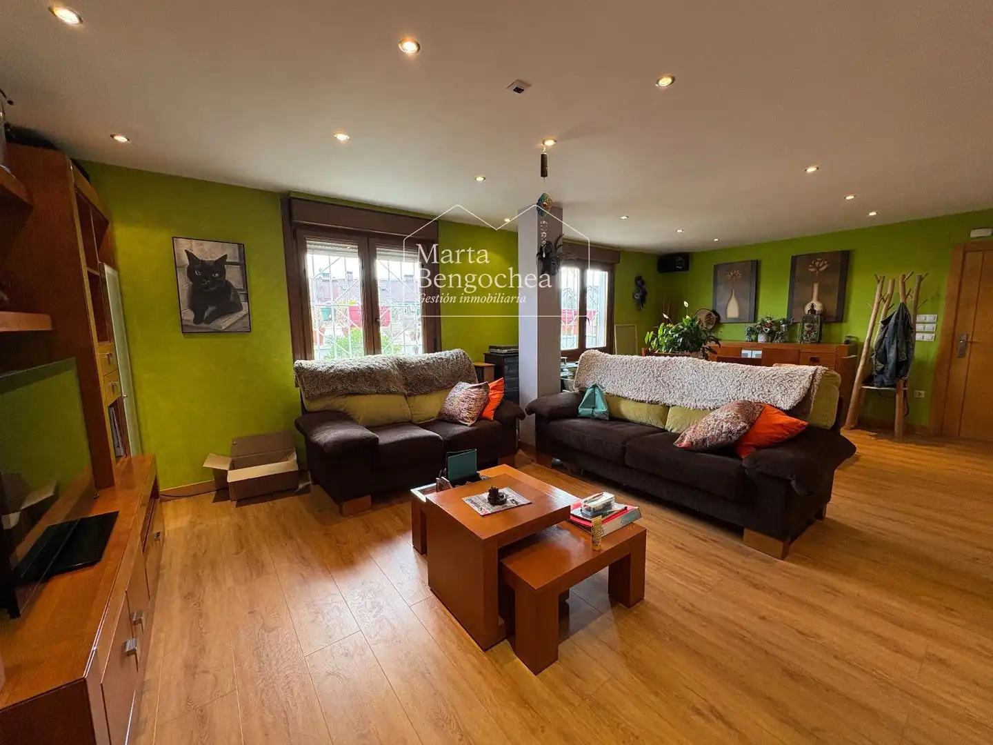 Living room of Flat for sale in Vitoria - Gasteiz  with Heating, Terrace and Storage room