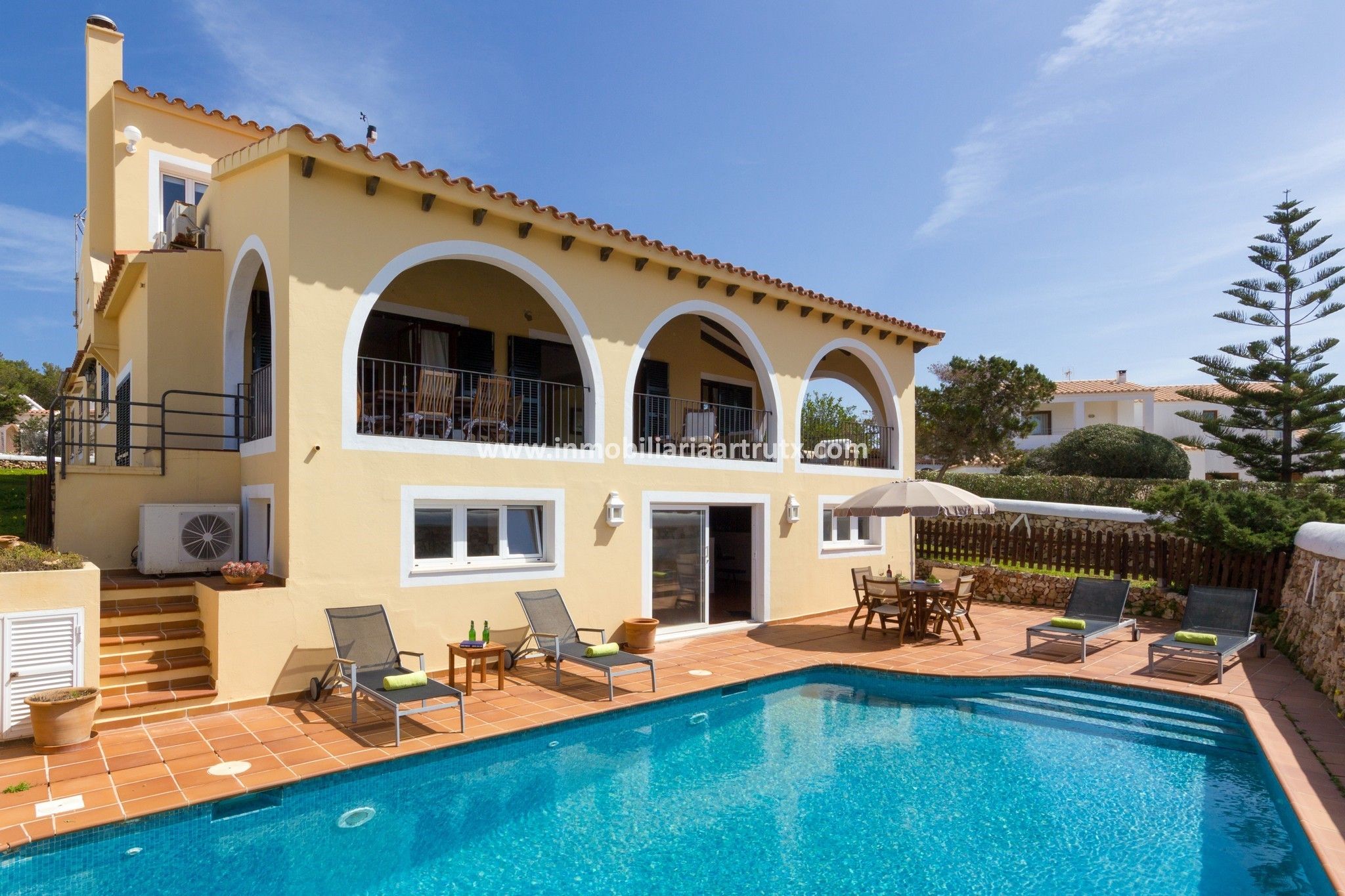 Exterior view of House or chalet for sale in Ciutadella de Menorca  with Air Conditioner, Heating and Terrace