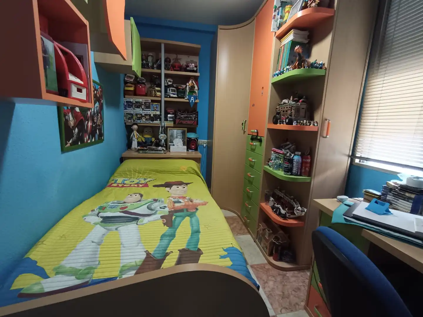 Schlafzimmer von Einfamilien-Reihenhaus zum Verkauf in Jaén mit Klimaanlage, Heizung und Terrasse
