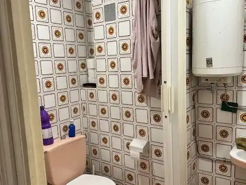 Baño de Local de alquiler en Fuenlabrada