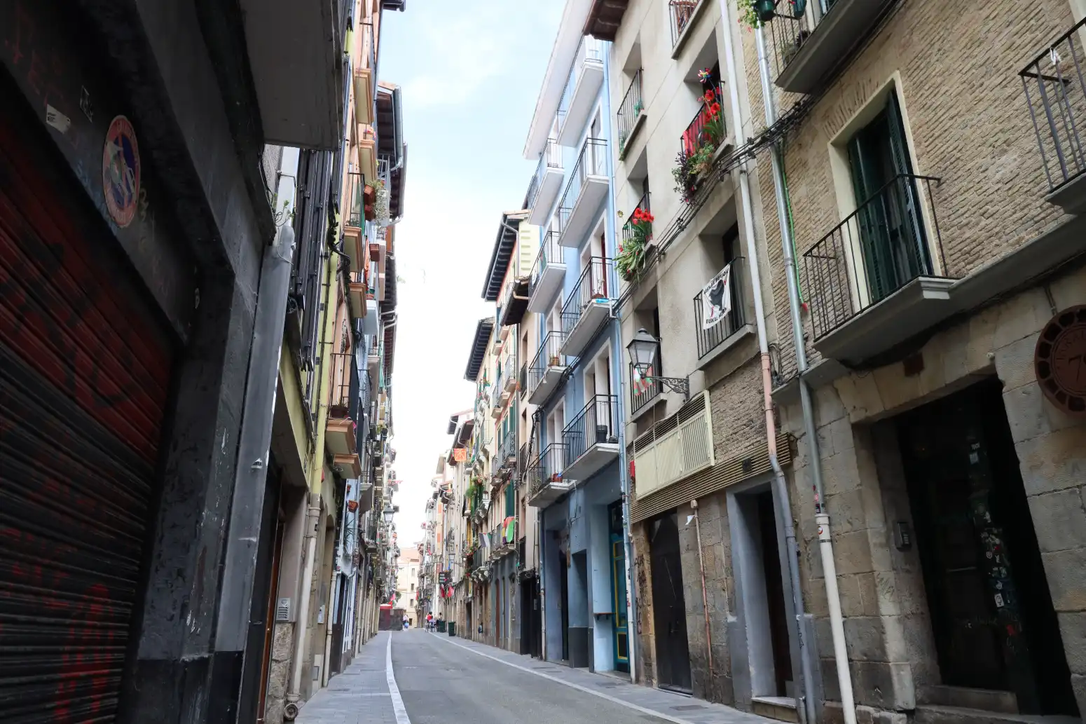 Vista exterior de Piso en venta en  Pamplona / Iruña con Calefacción y Parquet