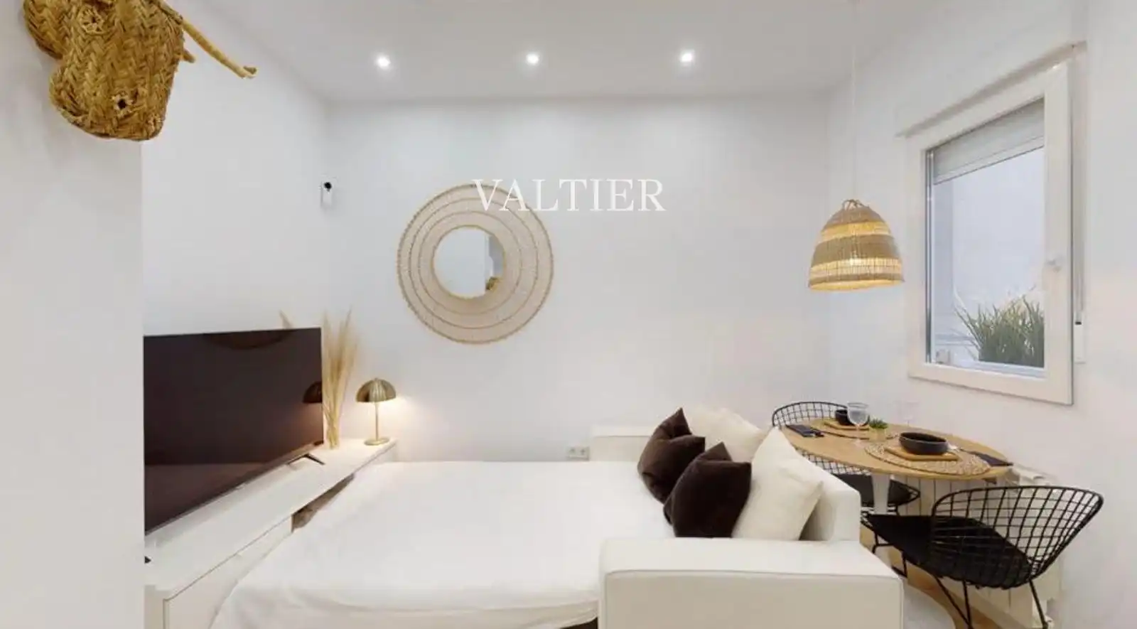Living room of Flat for rent in Madrid  with Furnished