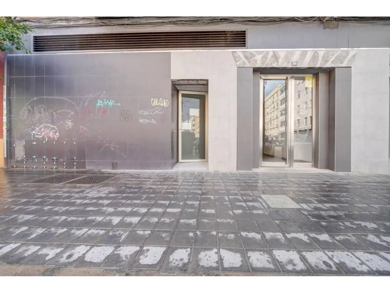 Exterior view of Office for rent in Valencia  with Heating