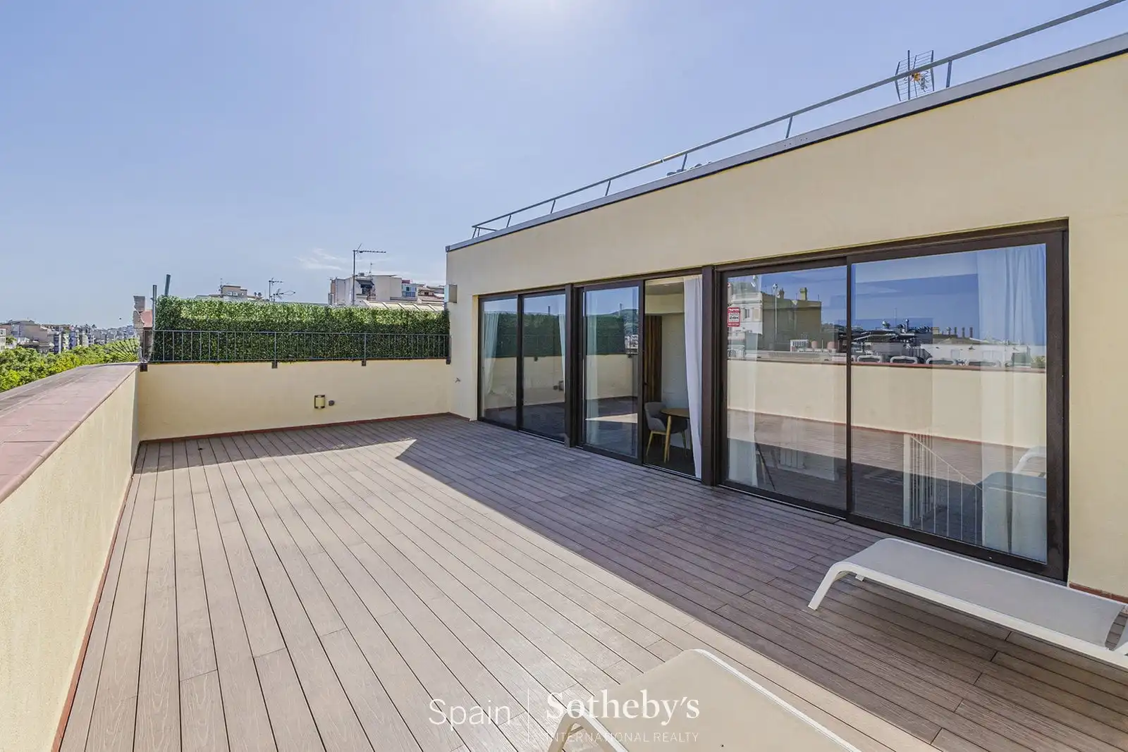 Penthouse mit Aufzug zum Verkauf in Eixample
