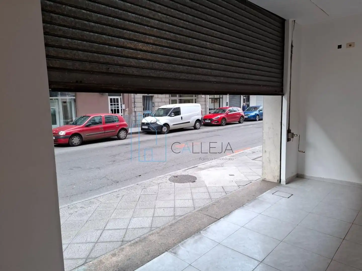 Aparcament de Local de lloguer en Ventiun